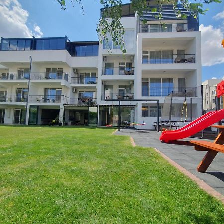 Mianelly Apartments Mamaia Nord Нэводари Экстерьер фото